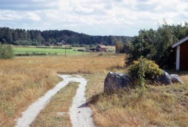 Västra Ellagård från Byvägen 70-tal